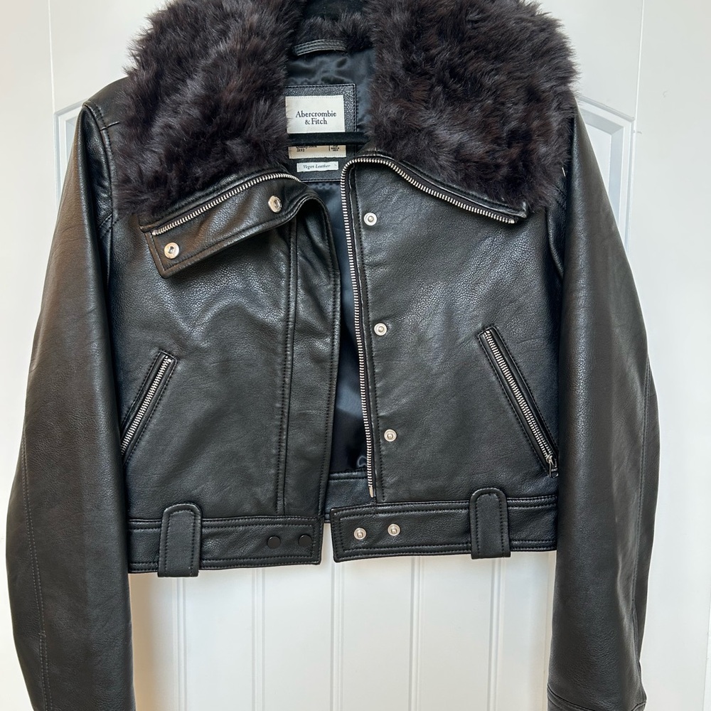 XS Abercrombie & Fitch Black Vegan Leather Jacket with Black Faux Fur Trim